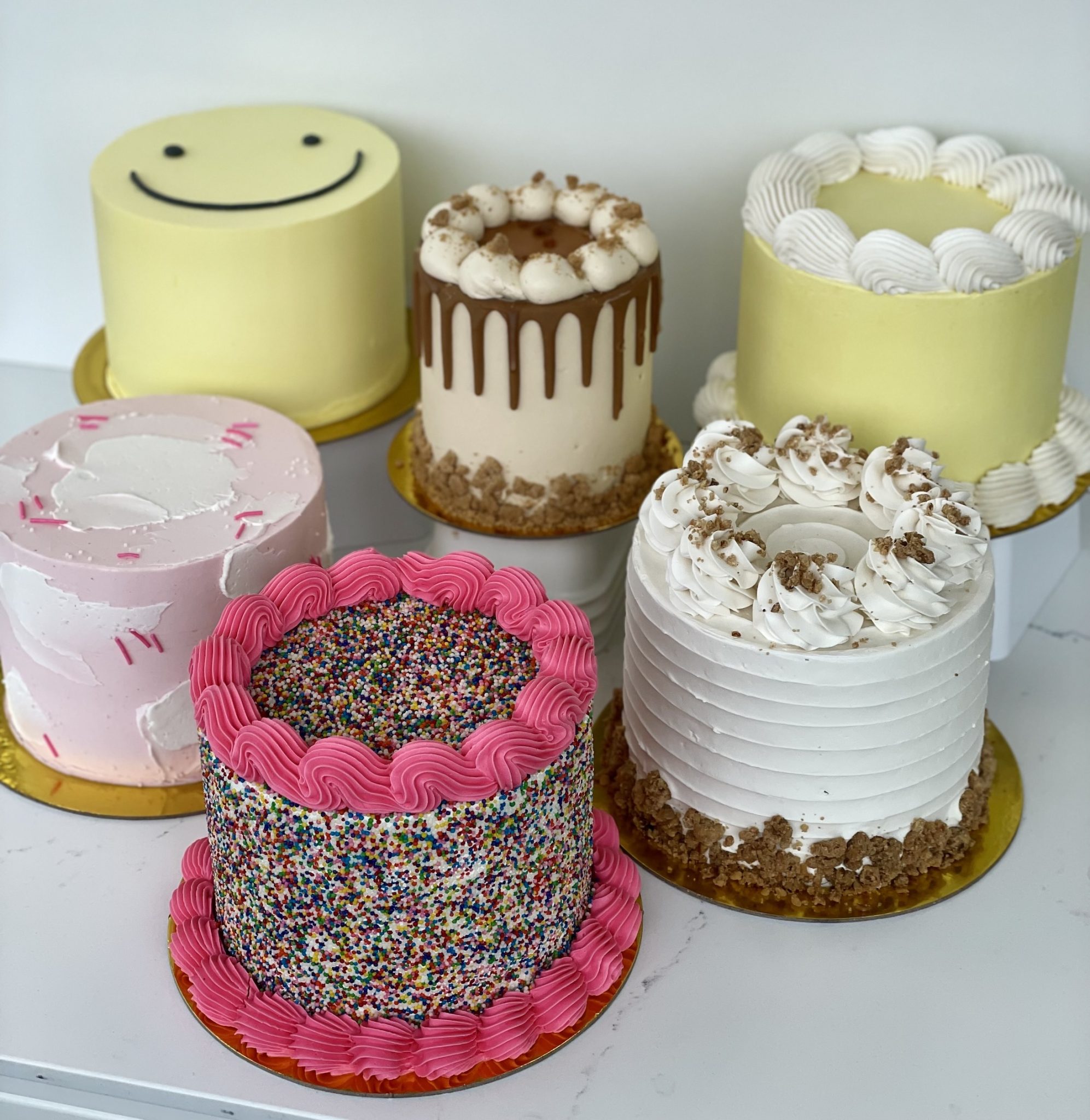 Ordering Cakes / Cupcakes - To Live For